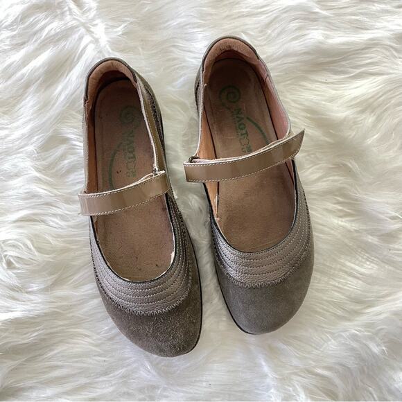 Naot | Women's Kirei Mary Jane Shoes Flats Metallic Brown Gold Casual Comfort 7 - Picture 4 of 8